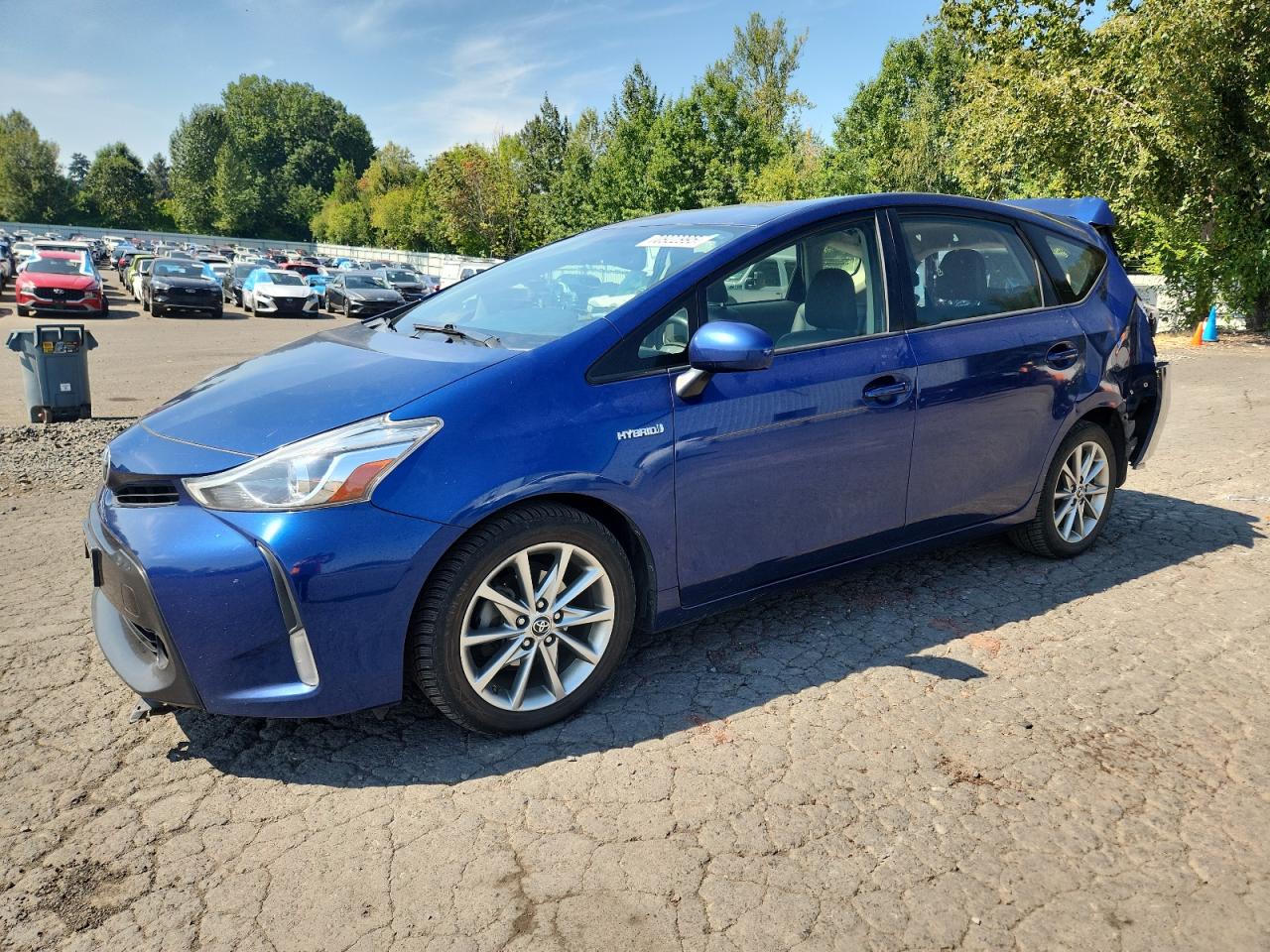 TOYOTA PRIUS V