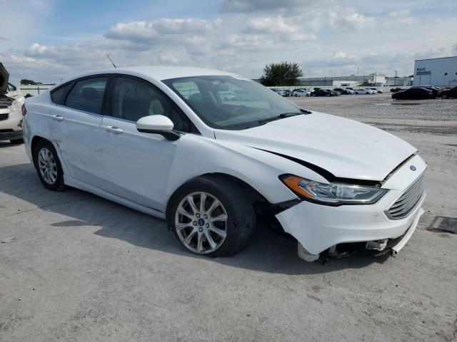2017 FORD FUSION S 3FA6P0G74HR259861