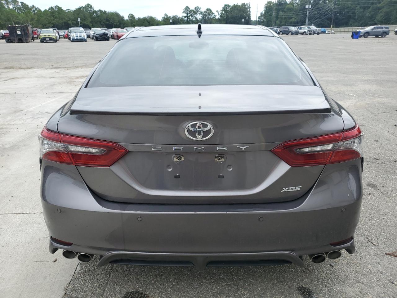 TOYOTA CAMRY XSE