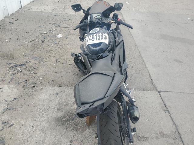 2023 YAMAHA YZFR3 A MH3RH18Y2PK011310