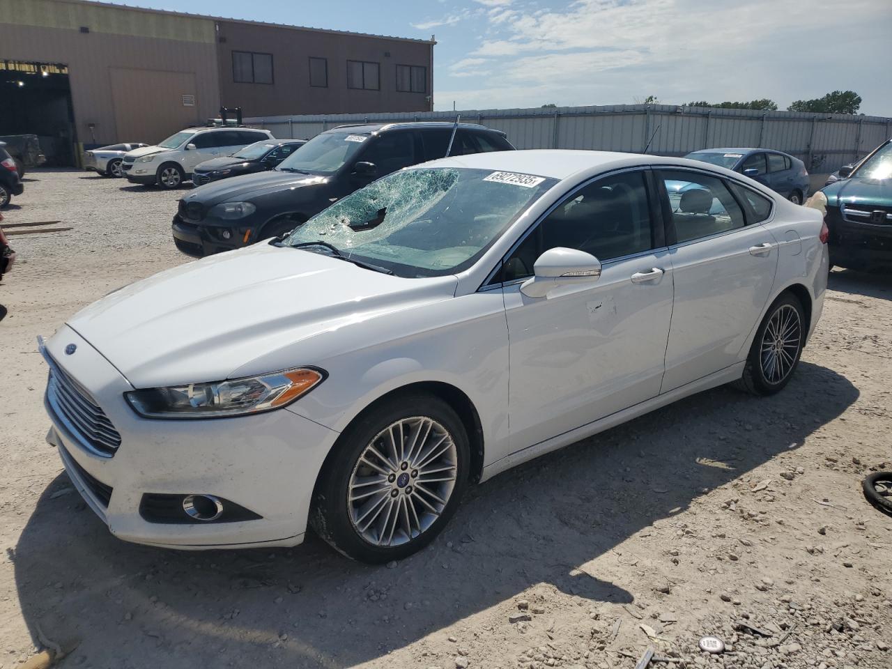 FORD FUSION SE