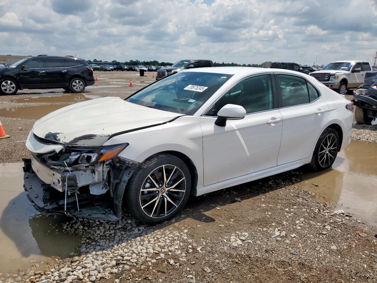 TOYOTA CAMRY SE NIGHT SHADE