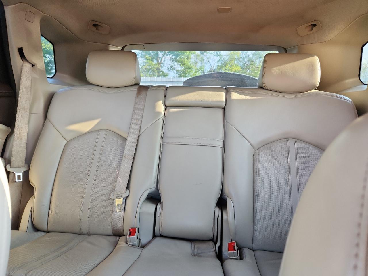 CADILLAC SRX LUXURY COLLECTION