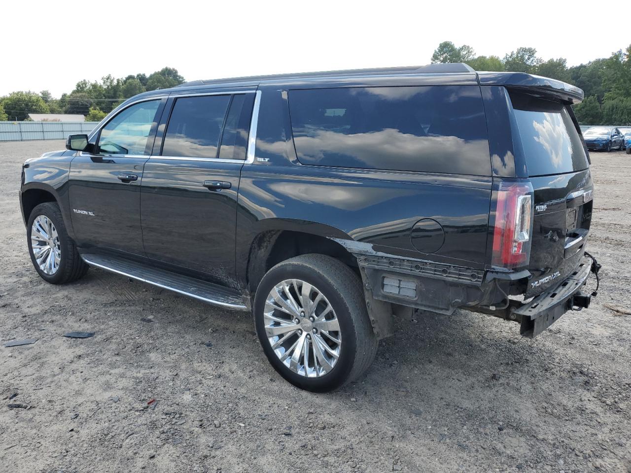 GMC YUKON K1500 SLT