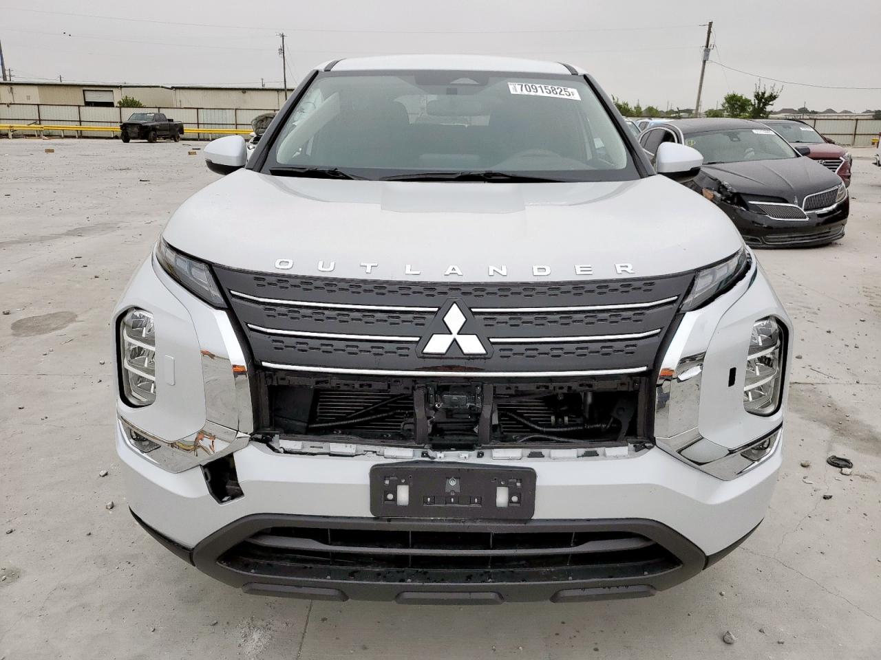 MITSUBISHI OUTLANDER ES