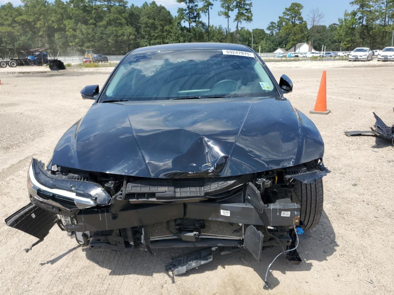 HYUNDAI ELANTRA LIMITED