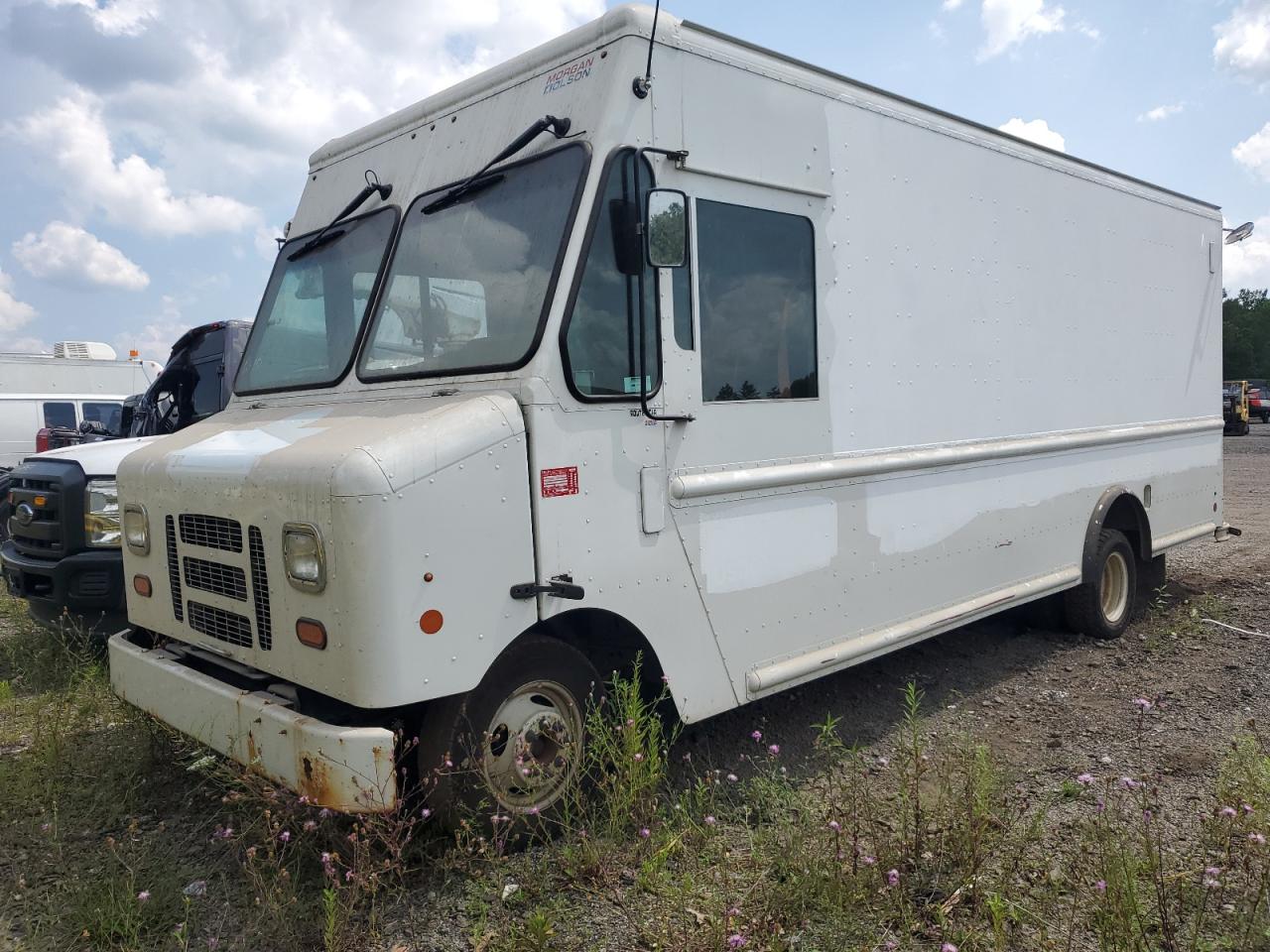 FORD ECONOLINE E350 SUPER DUTY STRIPPED CHASSIS