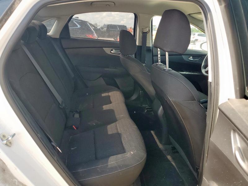 2021 KIA FORTE FE #3317029010