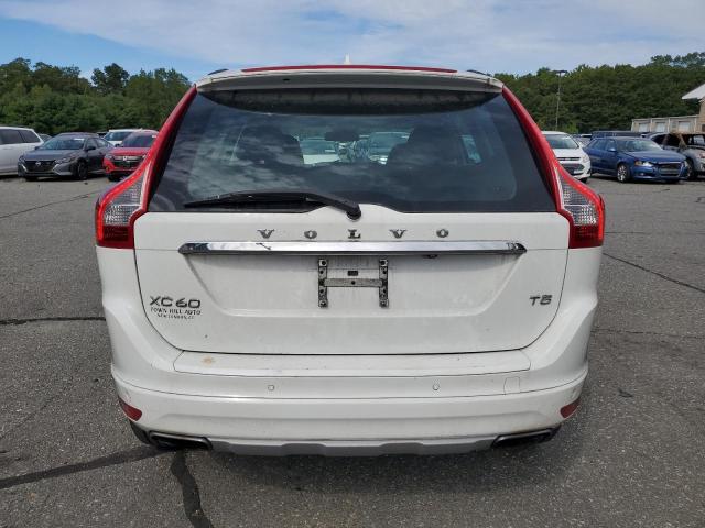 2016 VOLVO XC60 T5 YV440MDJ3G2842418