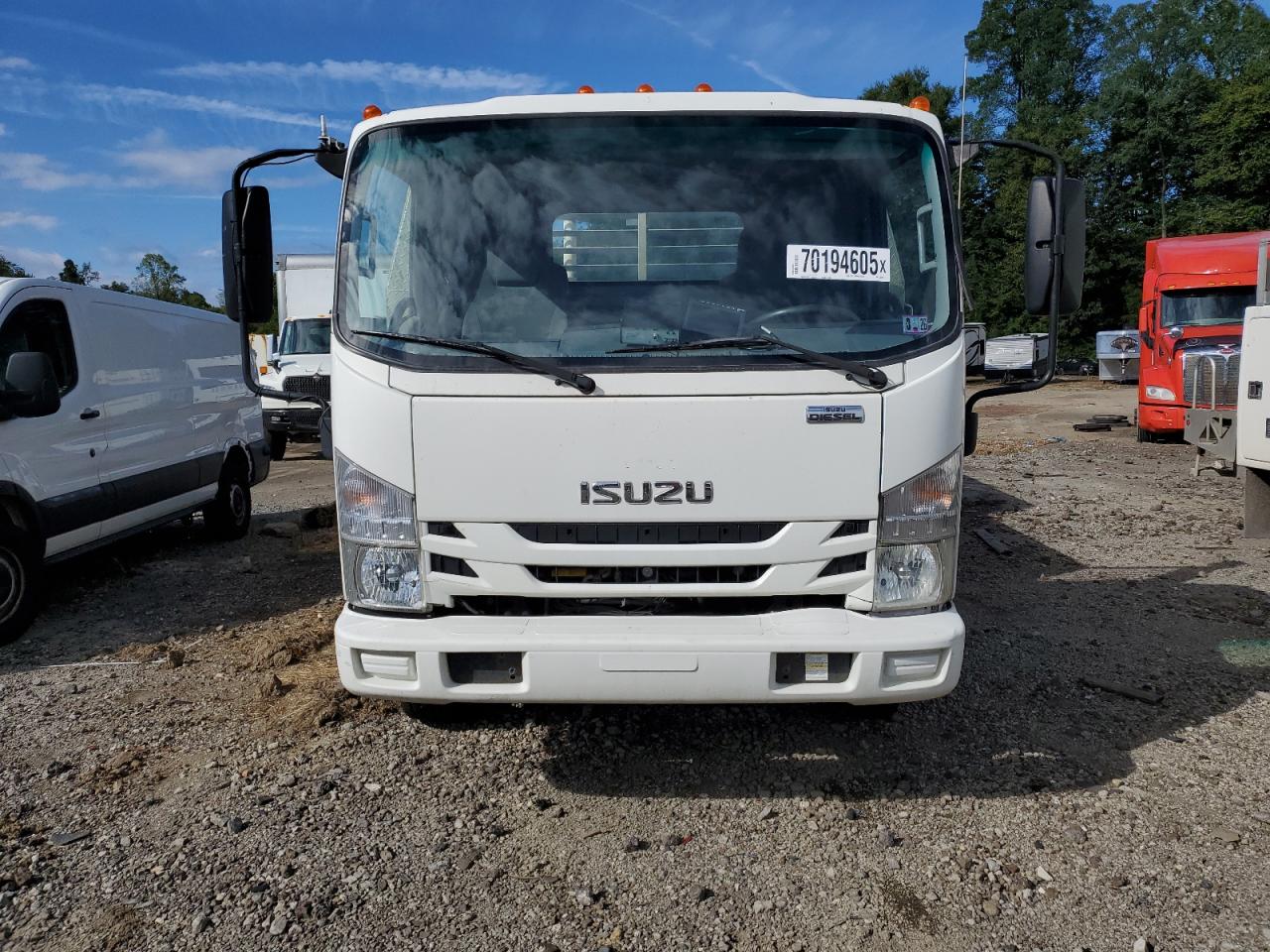 Lot #3281400017 2017 ISUZU NRR