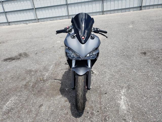 2020 DUCATI SUPERSPORT ZDMVABDS5LB008988