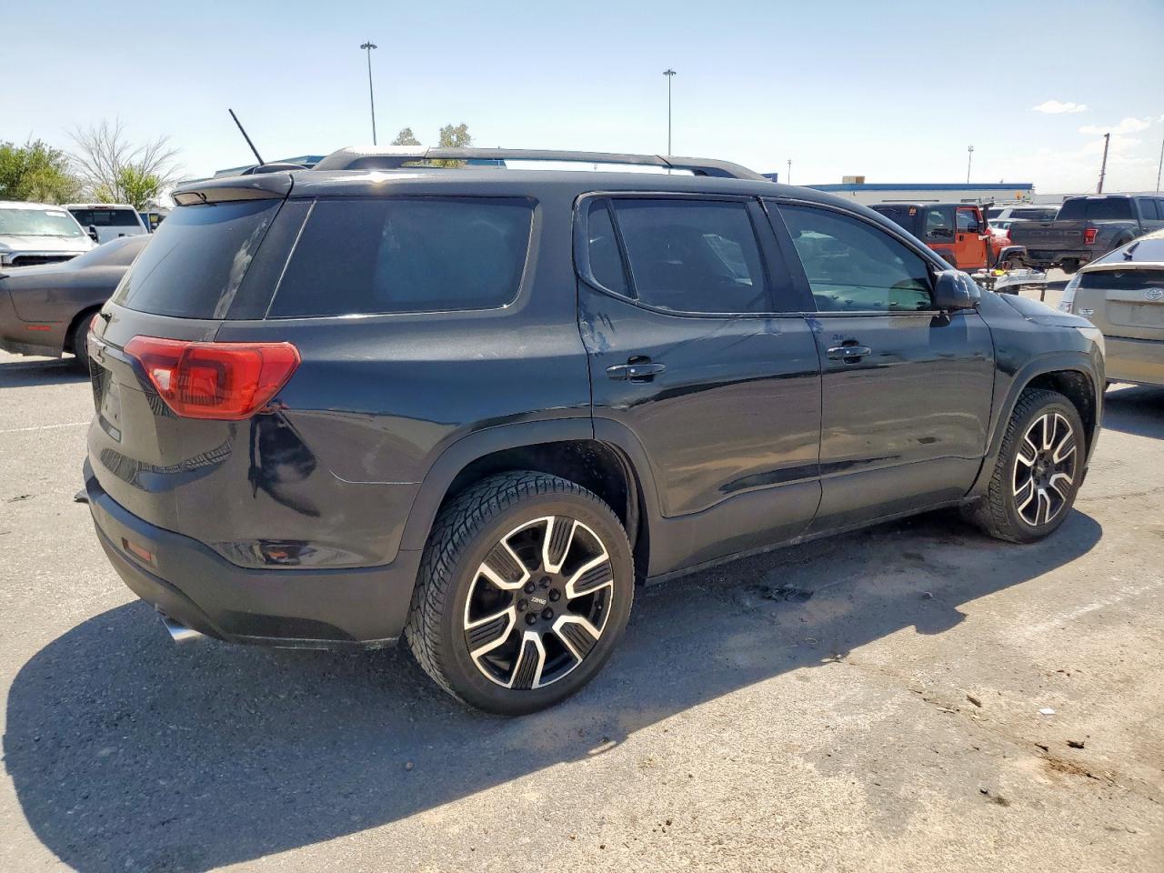 GMC ACADIA SLT-1