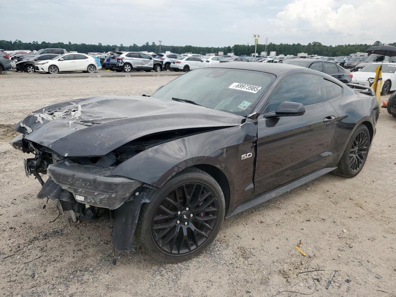 FORD MUSTANG GT