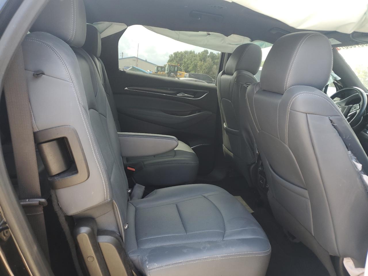 BUICK ENCLAVE ESSENCE