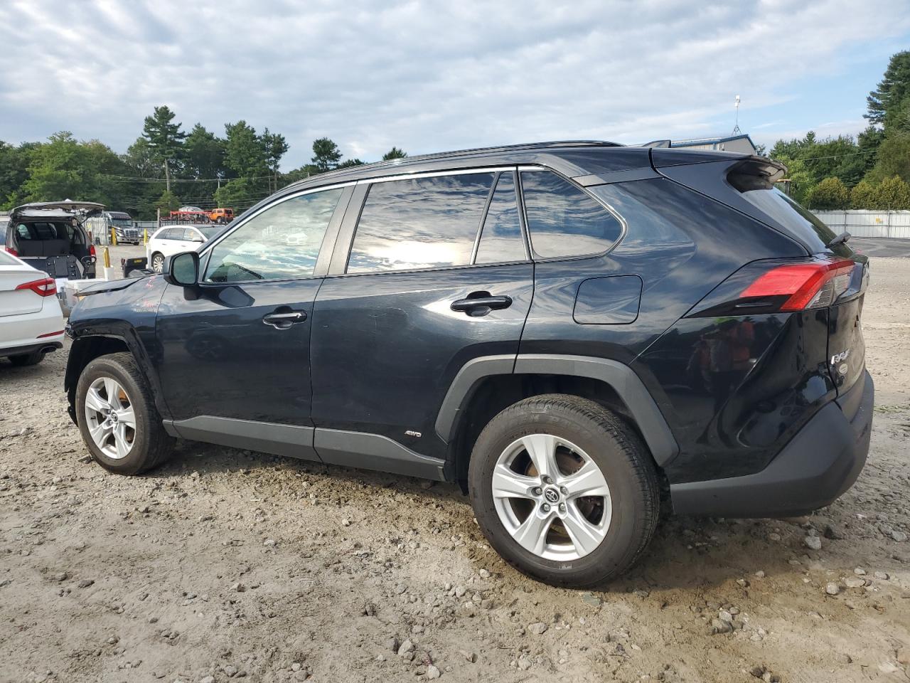 TOYOTA RAV4 LE