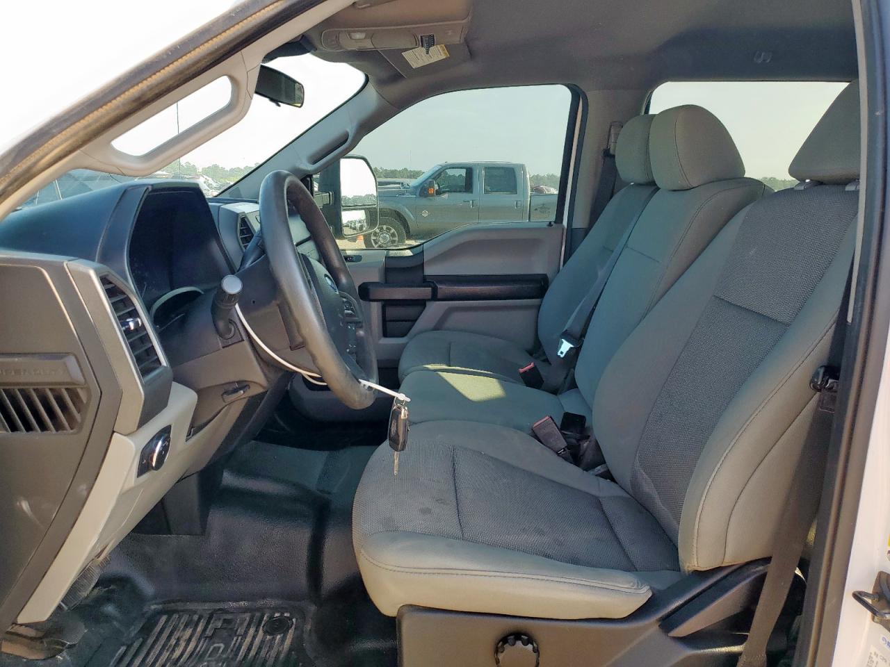 FORD F-250 SUPER DUTY