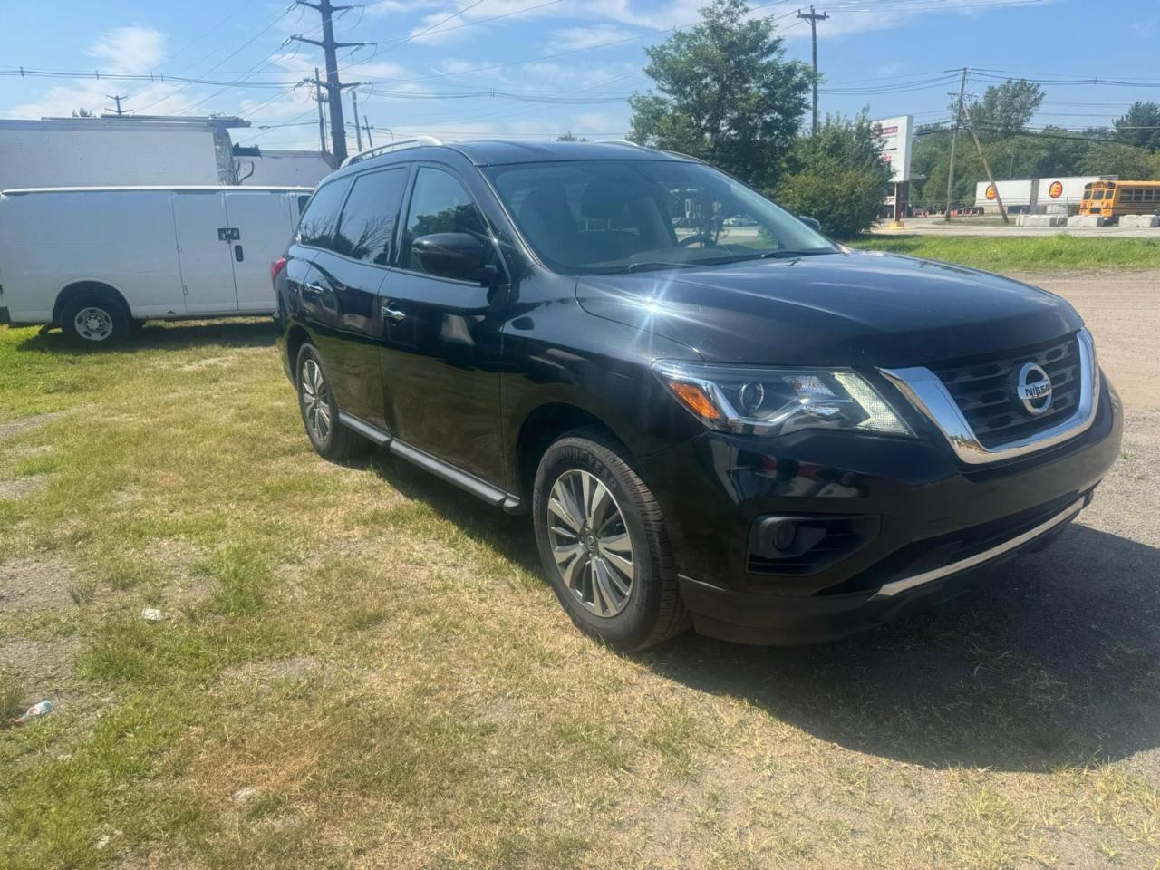 NISSAN PATHFINDER S