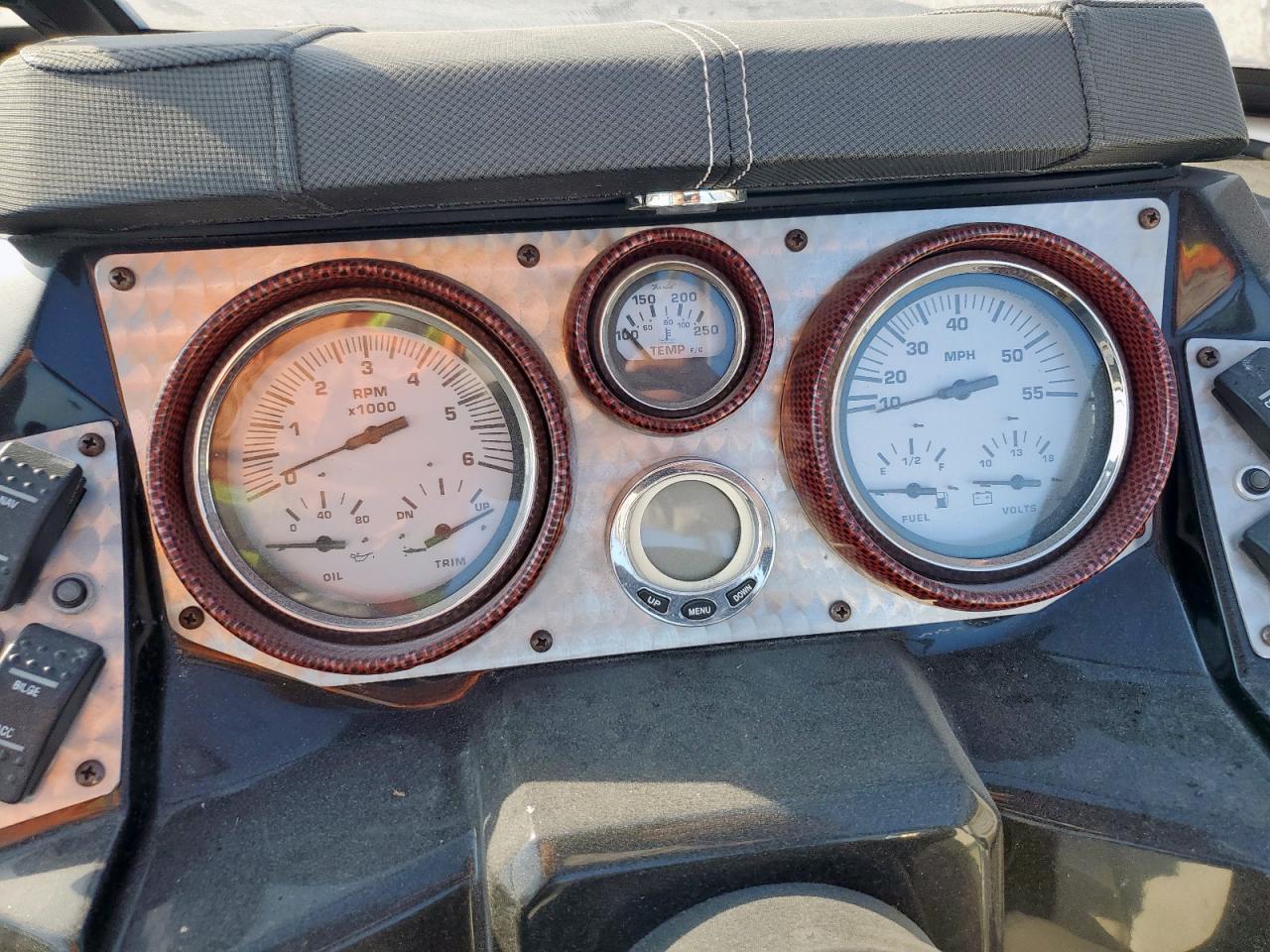 Lot #3234413115 2013 LARS BOAT