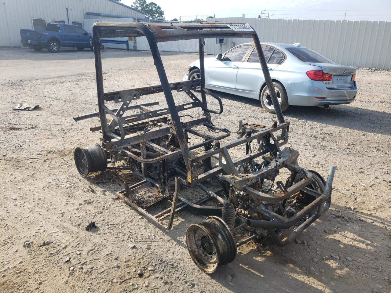 Lot #3240923191 2015 POLARIS RANGER 570