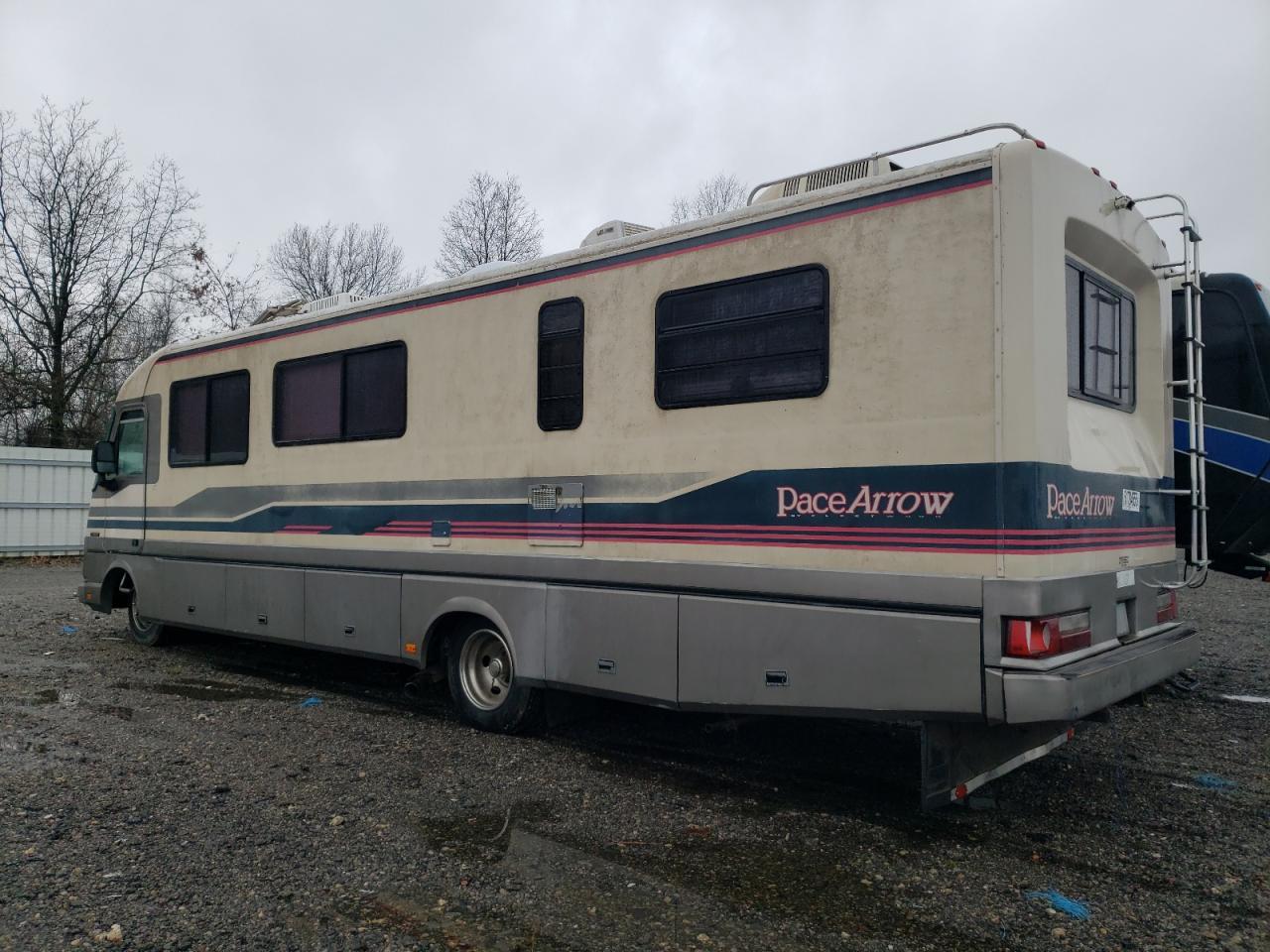 Lot #3259053048 1992 CHEVROLET P30