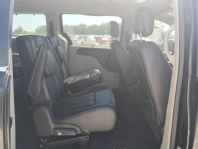 2016 CHRYSLER TOWN & COU - 2C4RC1BG7GR151061