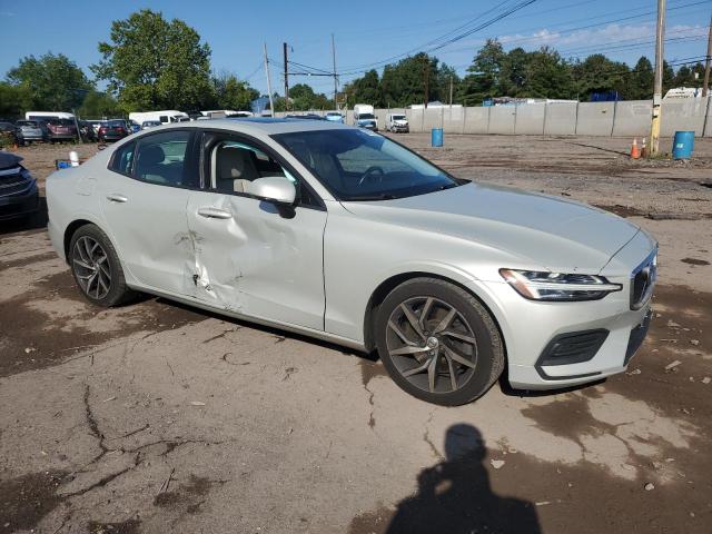 2019 VOLVO S60 T6 MOMENTUM 7JRA22TK6KG017355