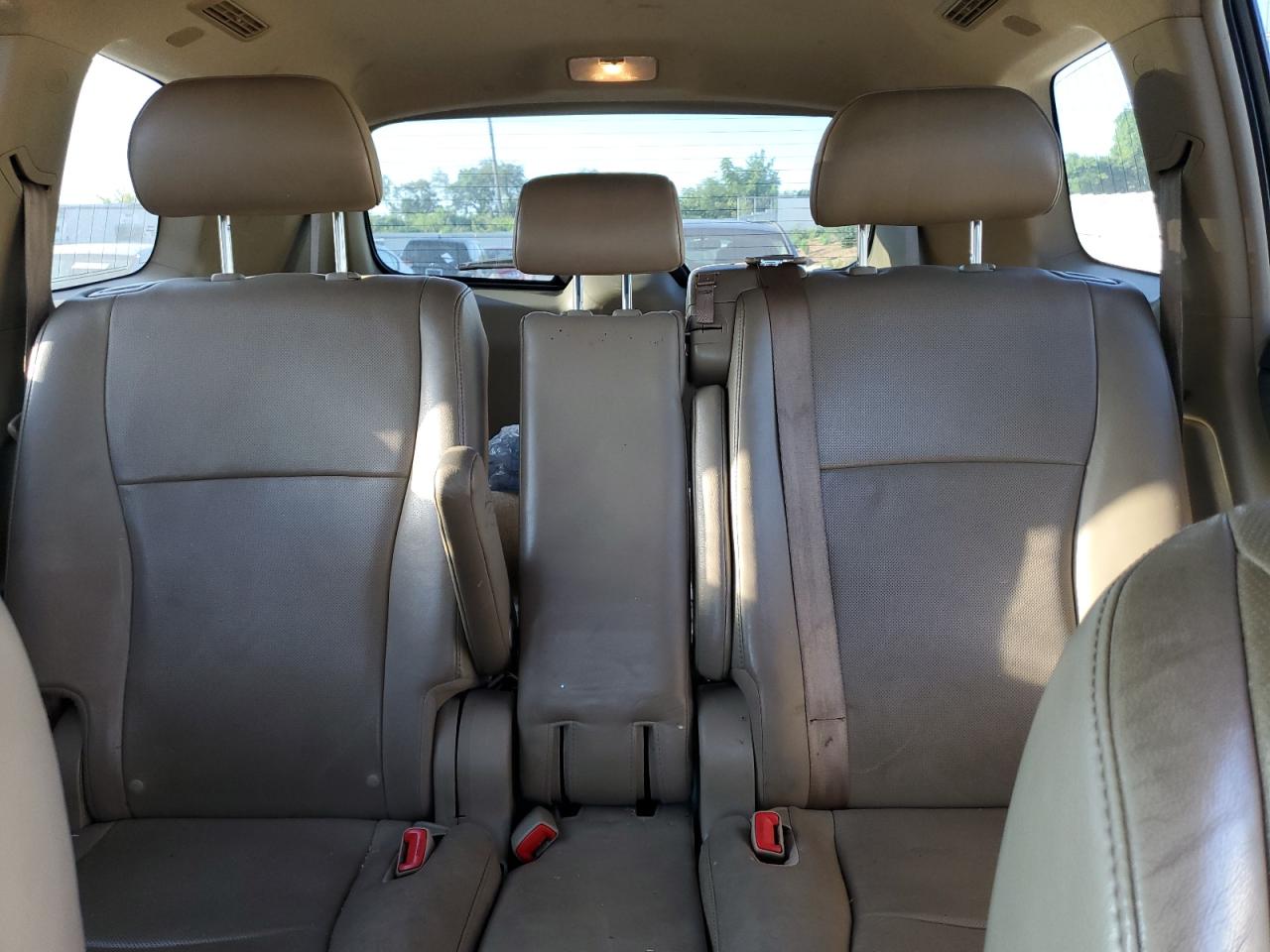 TOYOTA HIGHLANDER LIMITED