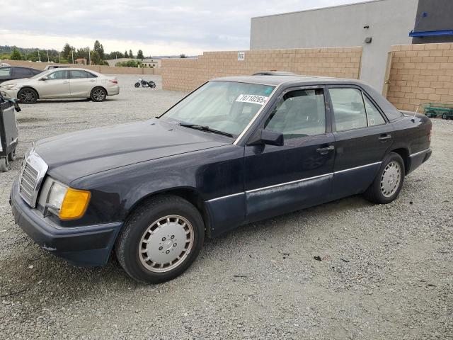 MERCEDES-BENZ 300 E
