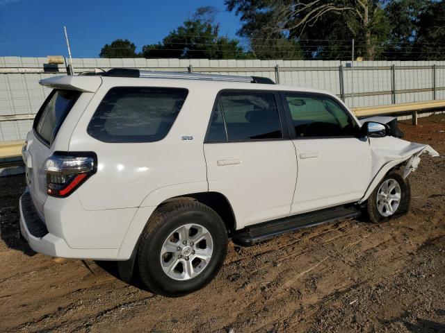 2019 TOYOTA 4RUNNER SR JTEBU5JR9K5715075