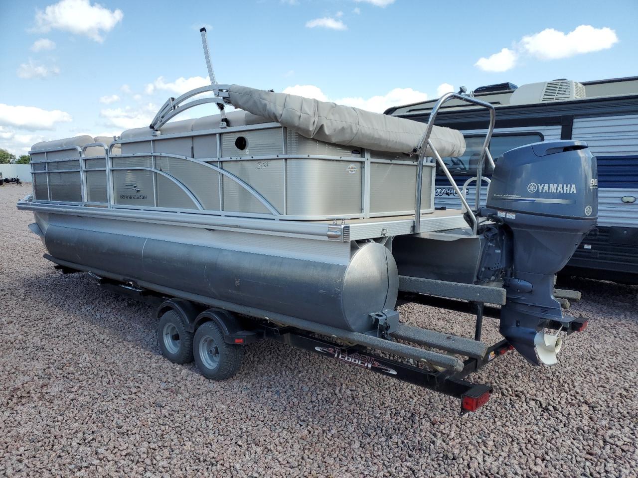 Lot #3298048132 2014 BENNINGTON MARINE PONTOON