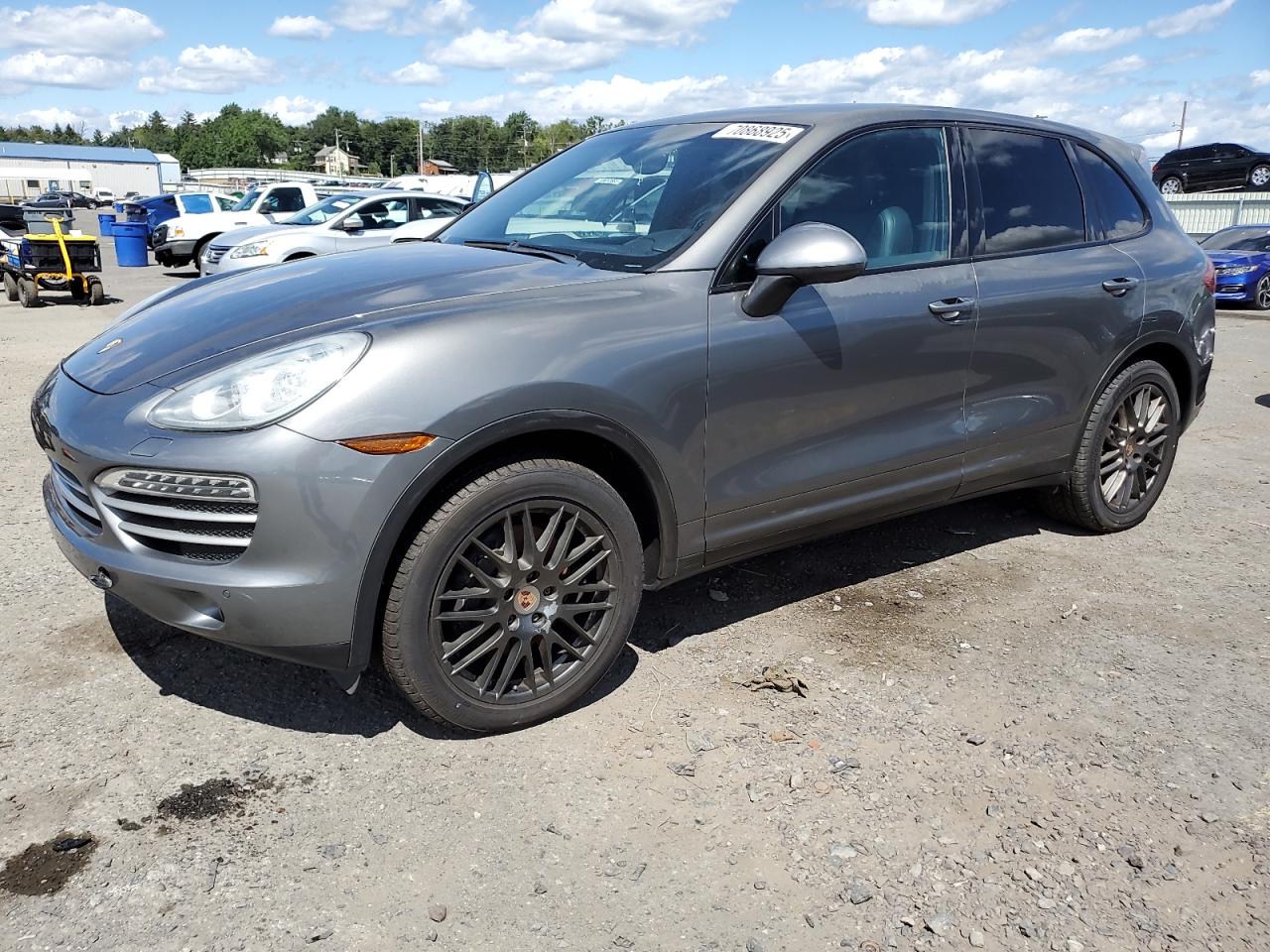 PORSCHE CAYENNE