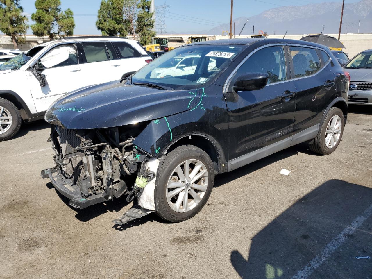 NISSAN ROGUE SPORT S