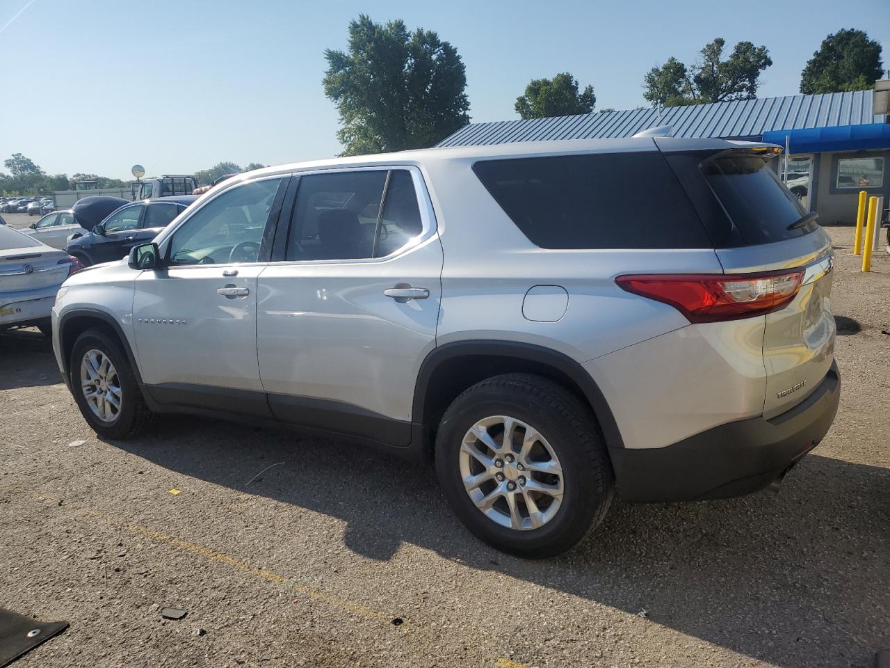 CHEVROLET TRAVERSE LS