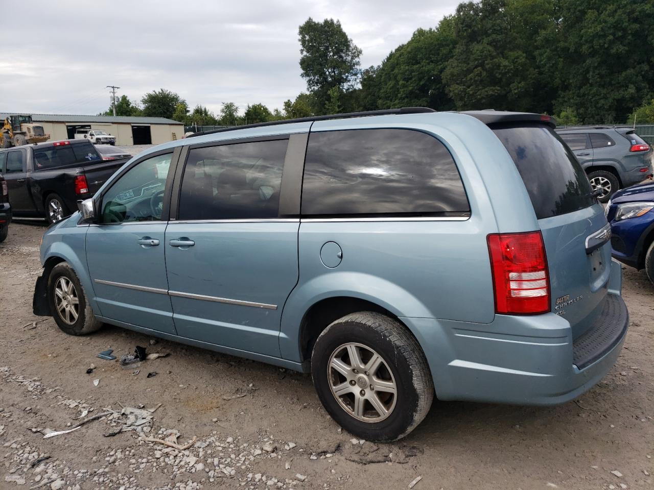 CHRYSLER TOWN & COUNTRY TOURING PLUS