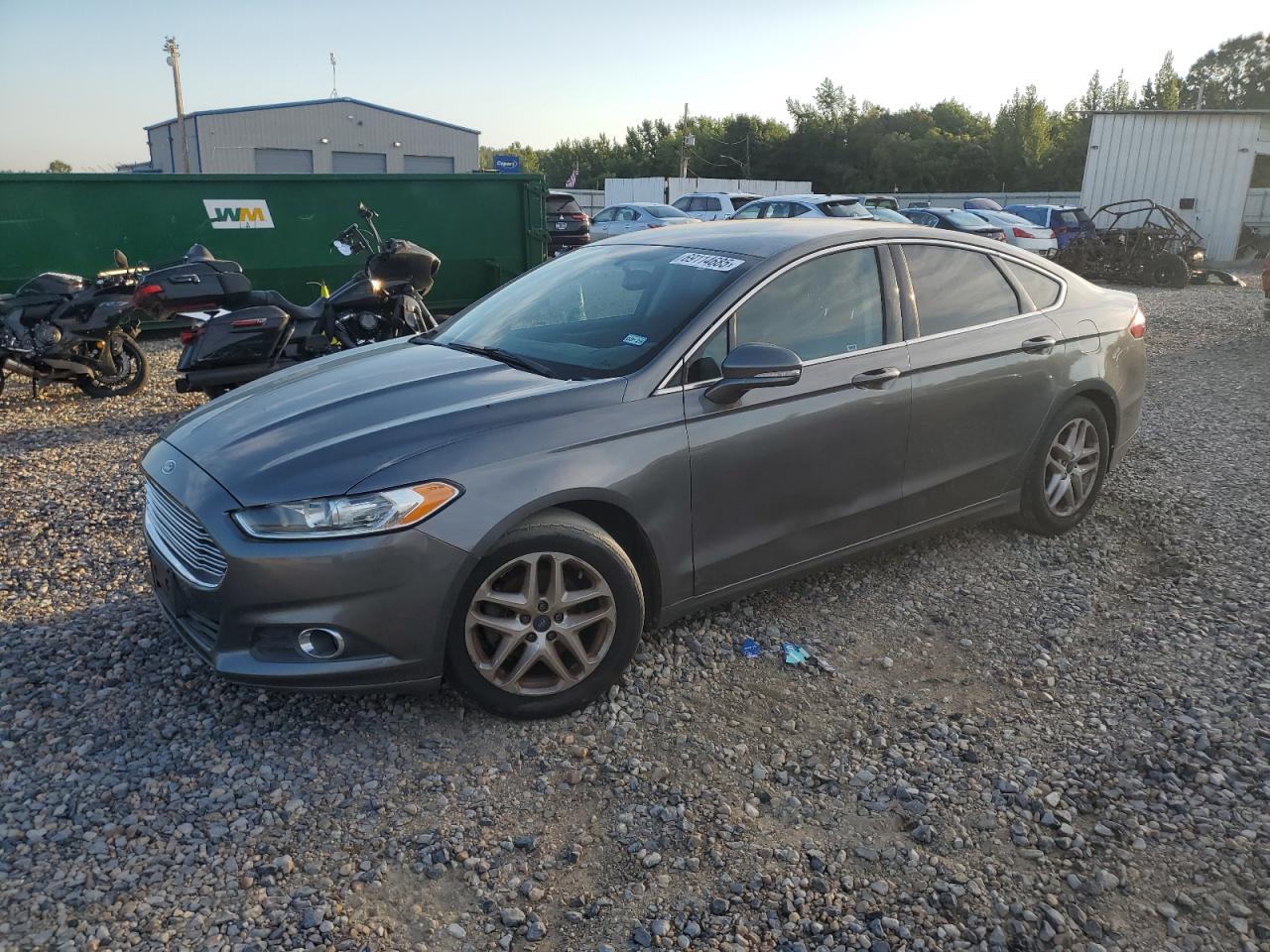 FORD FUSION SE