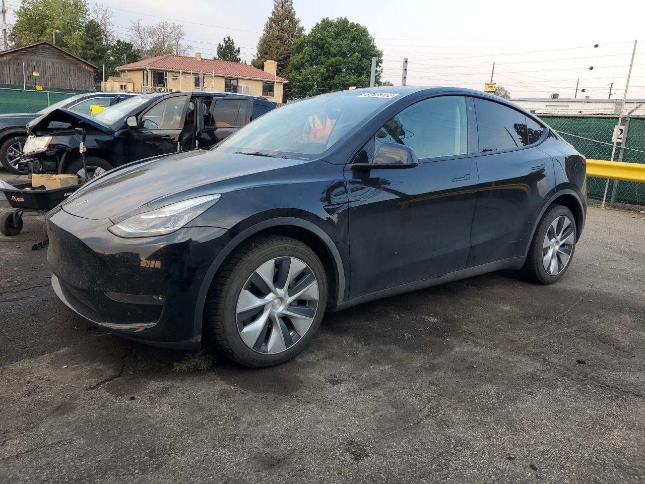 TESLA MODEL Y