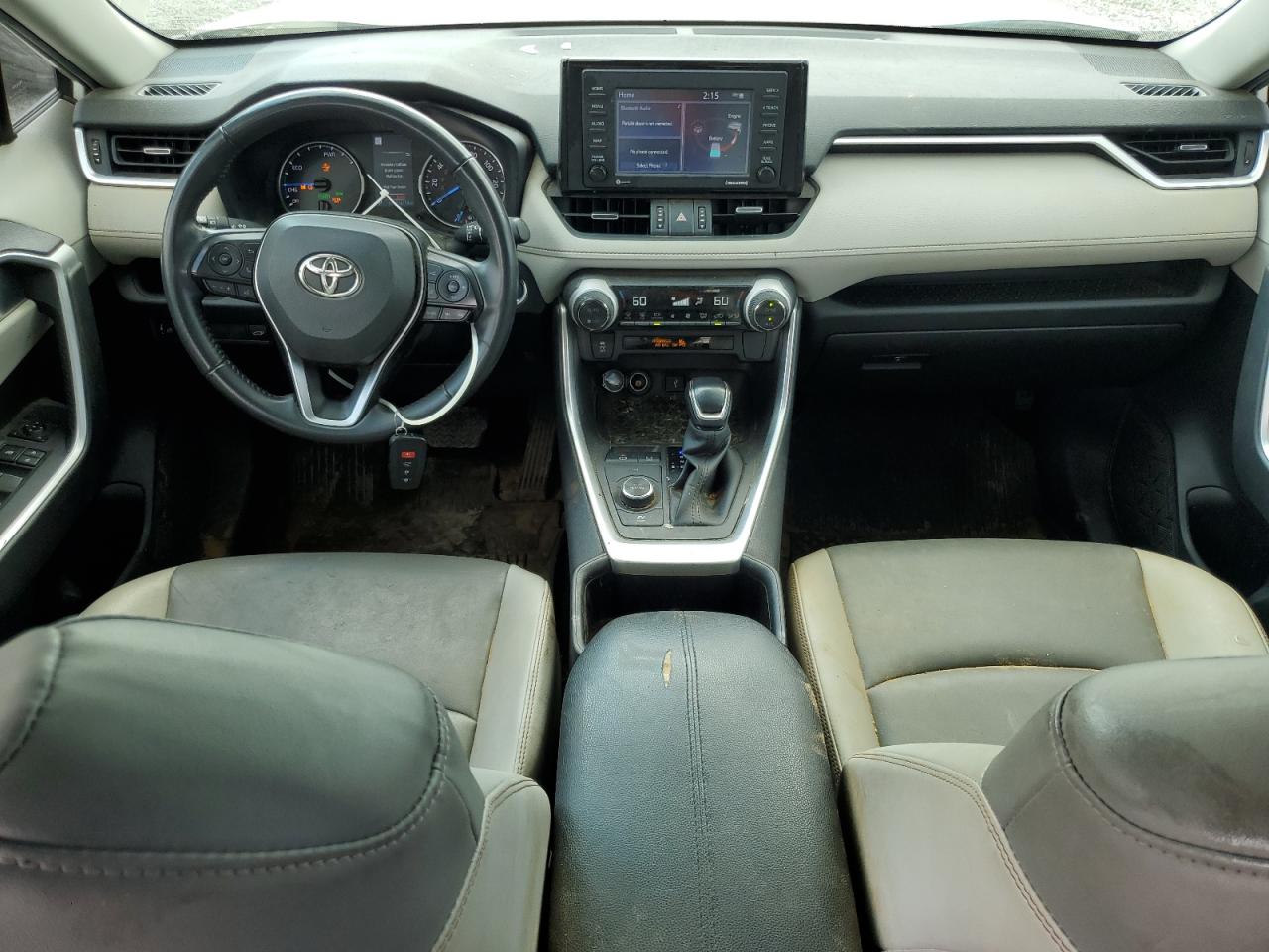 TOYOTA RAV4 XLE PREMIUM