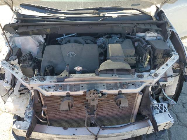 2019 TOYOTA HIGHLANDER LE 5TDZZRFH9KS328337