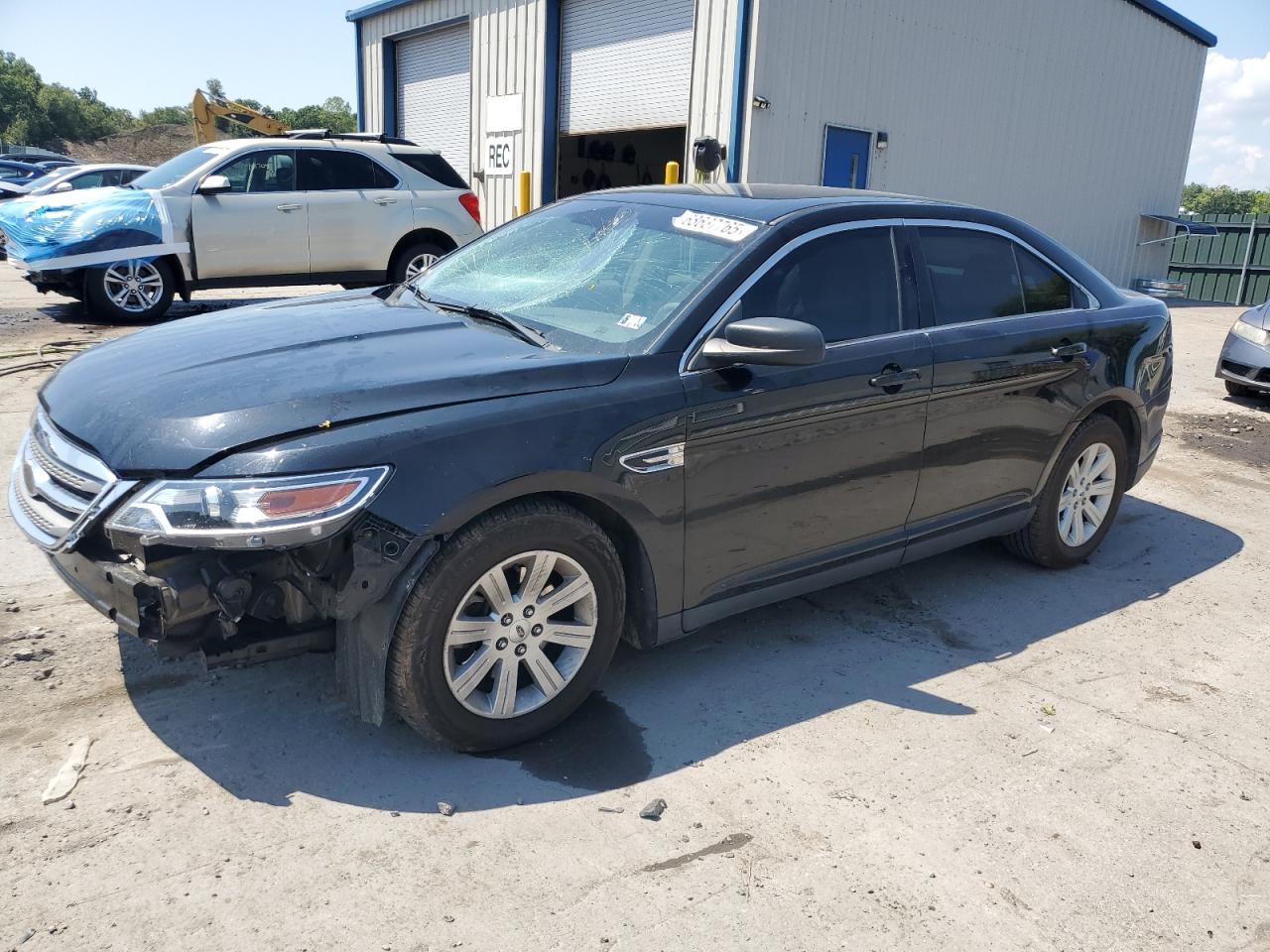 FORD TAURUS SE