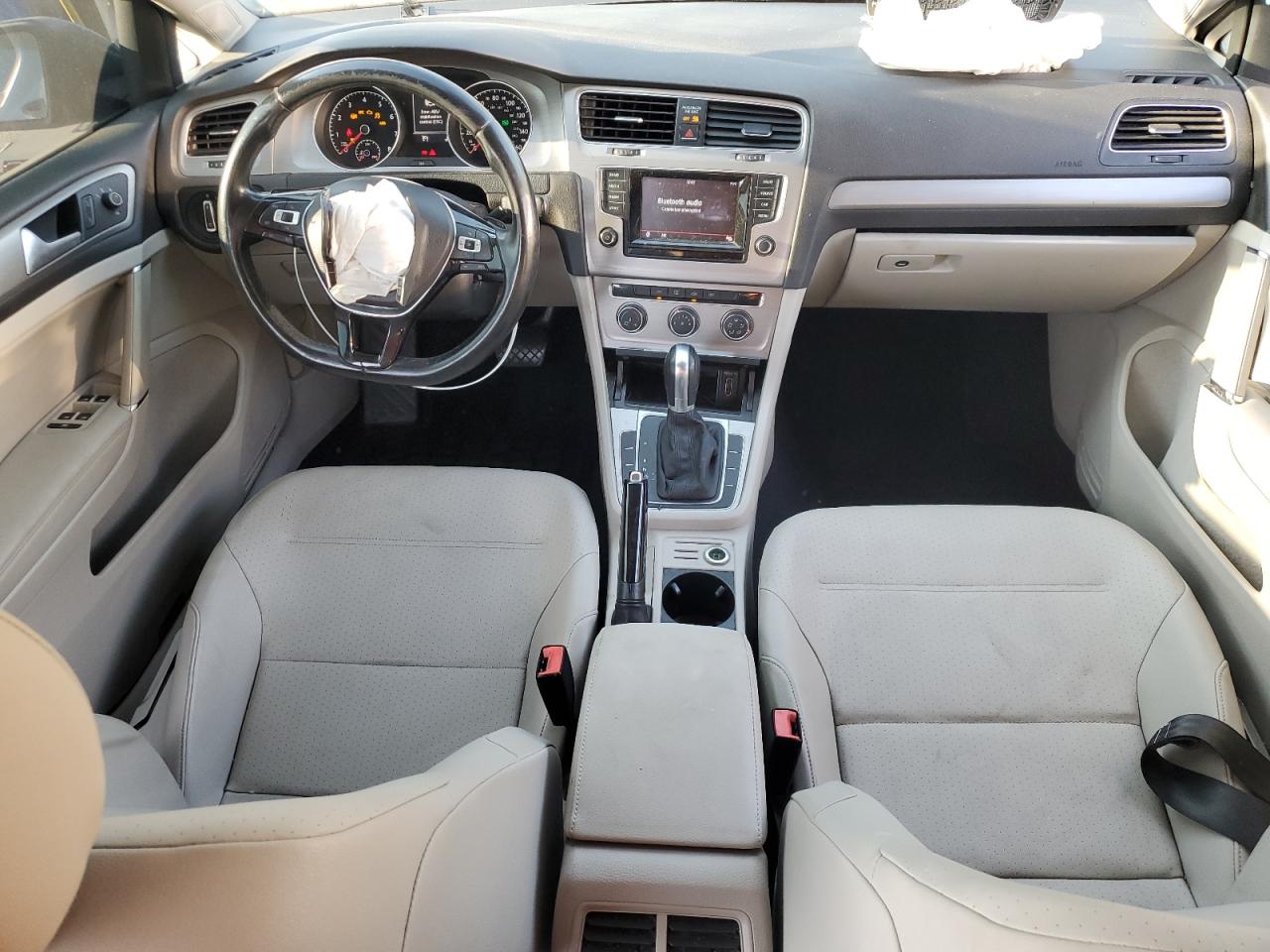 VOLKSWAGEN GOLF SPORTSVAN S