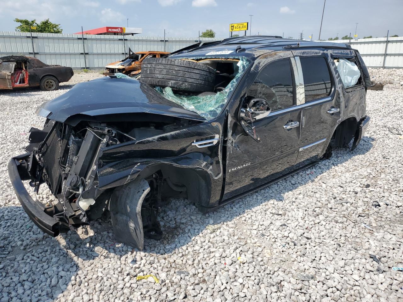 CADILLAC ESCALADE LUXURY