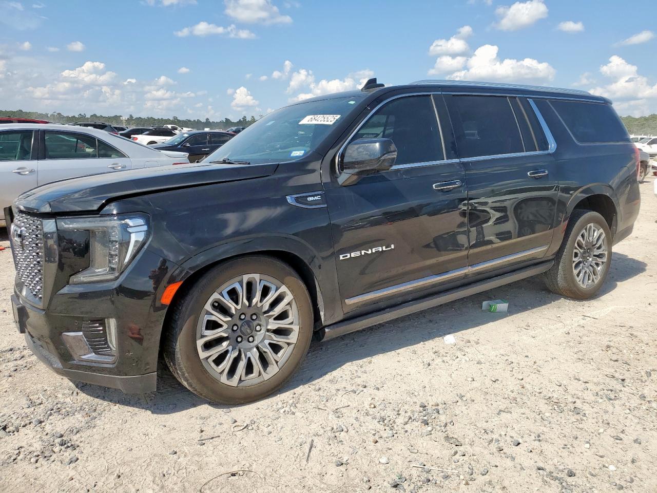 GMC YUKON DENALI ULTIMATE