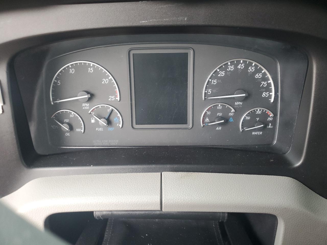 Lot #3298191037 2021 FREIGHTLINER CASCADIA 1