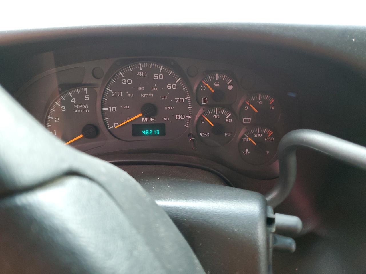 Lot #3226763279 2004 CHEVROLET C5500 C5V0