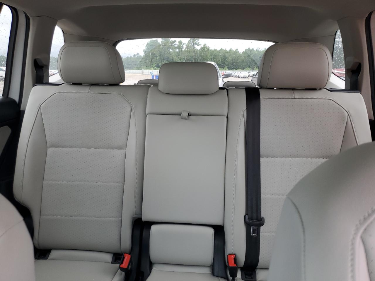 VOLKSWAGEN TIGUAN SE