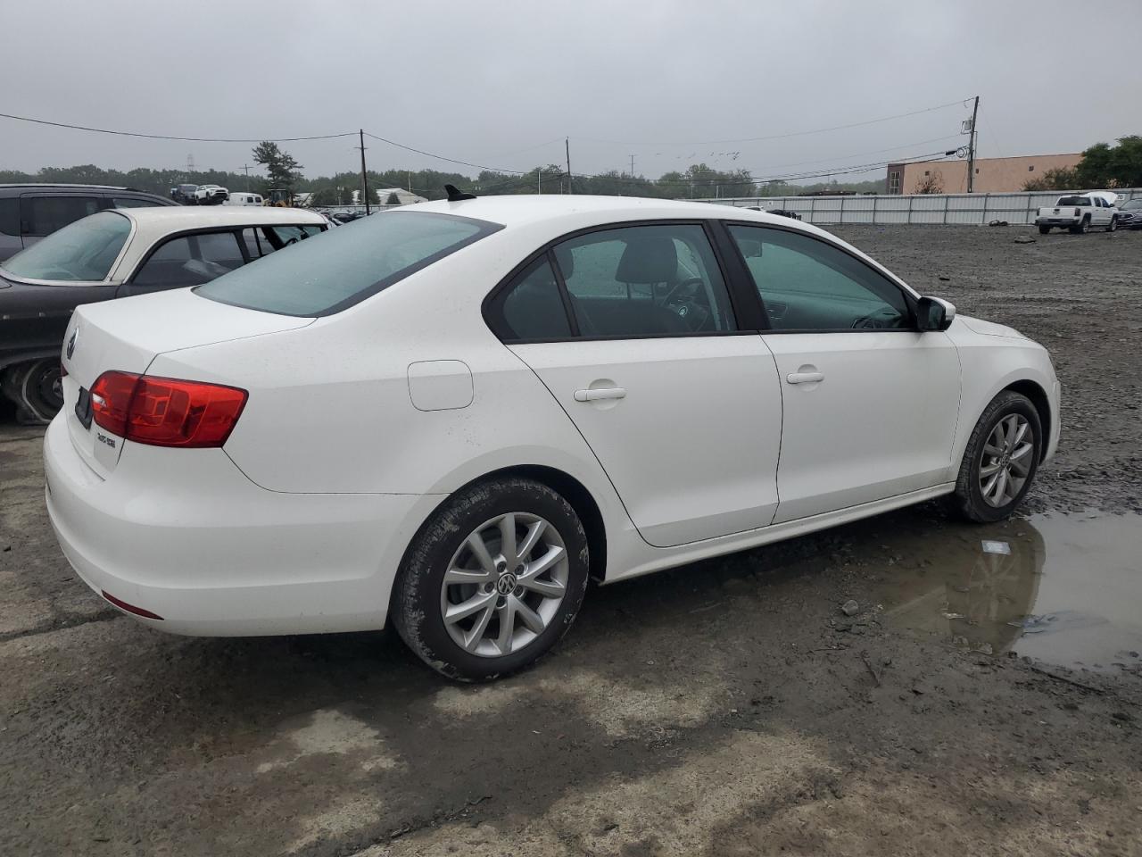 VOLKSWAGEN JETTA SE