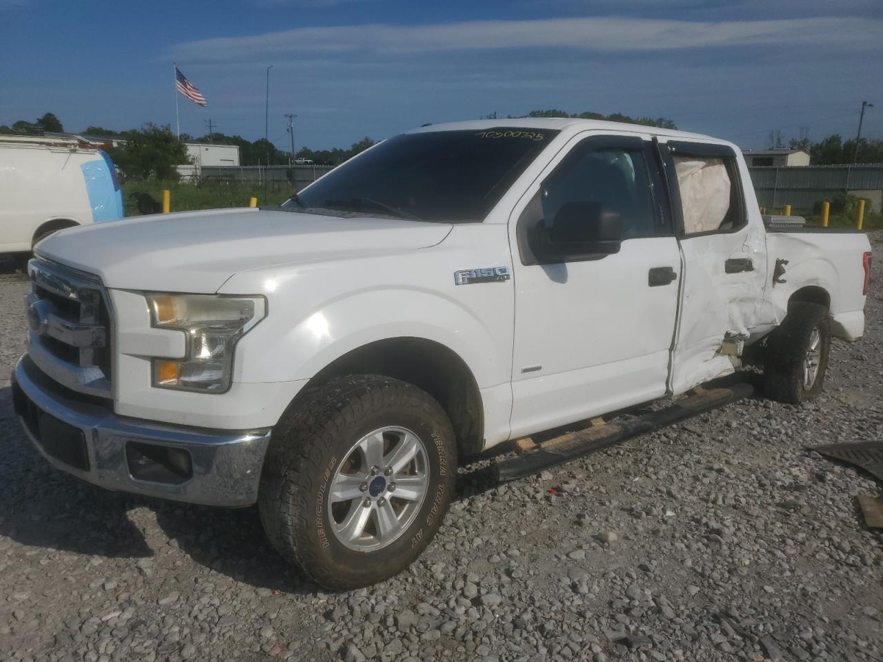 FORD F-150 SUPERCREW