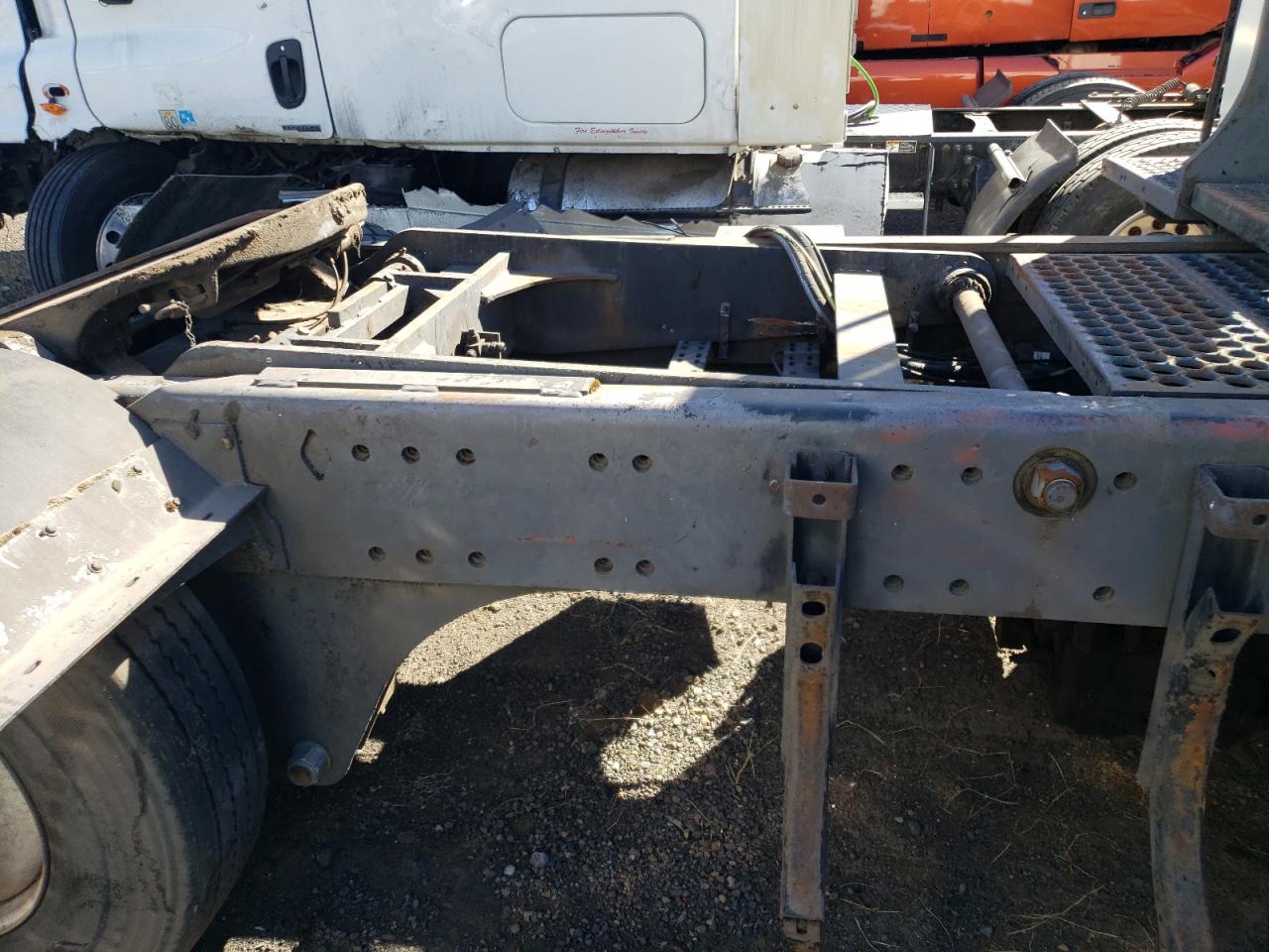 Lot #3316128225 2009 KLHY OTTAWA 4X2