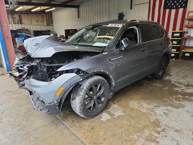 VOLKSWAGEN TIGUAN SE