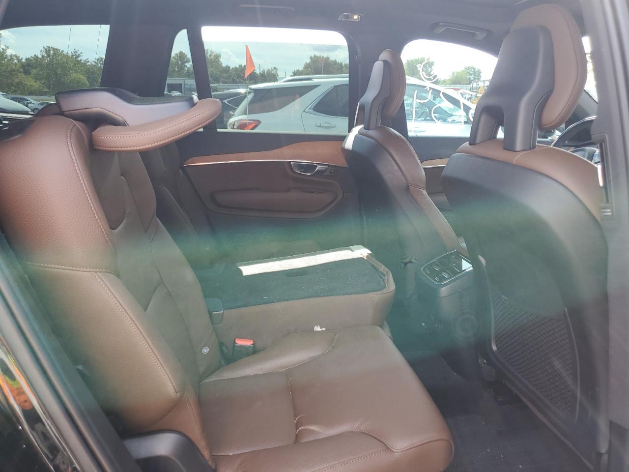 VOLVO XC90 T6 MOMENTUM